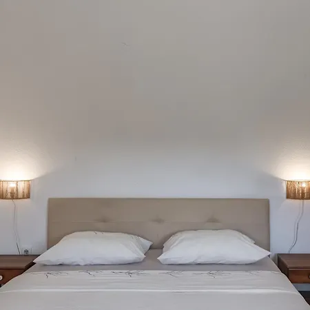 Pool House In Greenery - Happy Apartamento Labin (Istria)