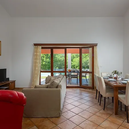 Appartement Pool House In Greenery - Happy *