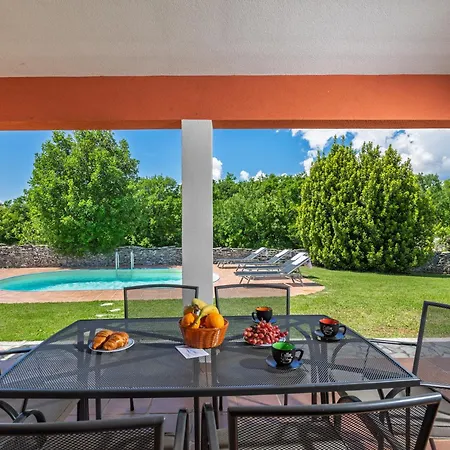 Apartamento Pool House In Greenery - Happy *