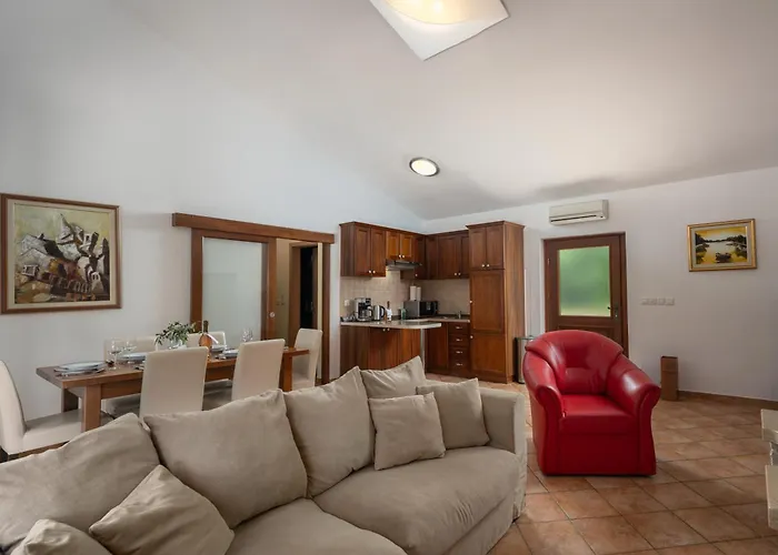 Pool House In Greenery - Happy * Labin (Istria)